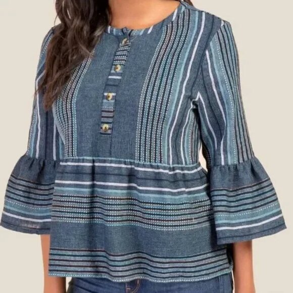 Blue Rain Tops - Blue Rain women's S bell sleeve button front babydoll blouse EUC